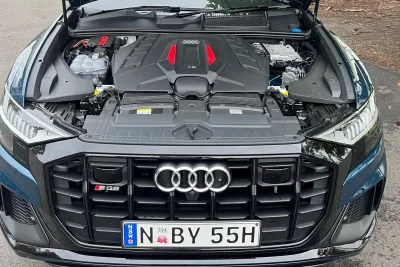 SQ8
