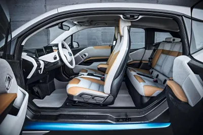 i3