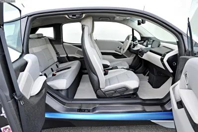 i3