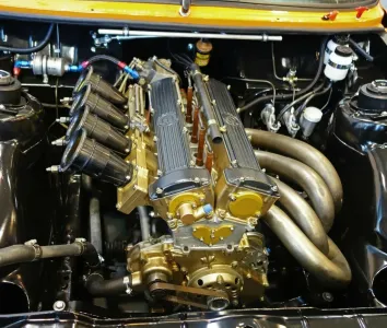 i4