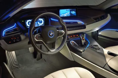 i8