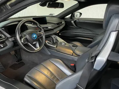 i8