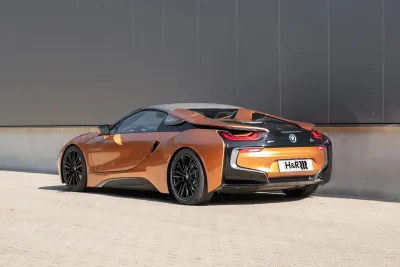 i8