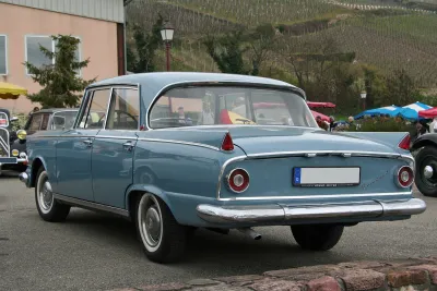 P100