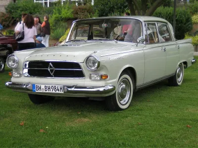 P100