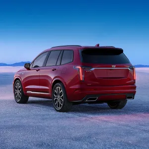 XT6