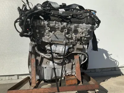 XT6