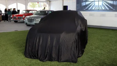 300C