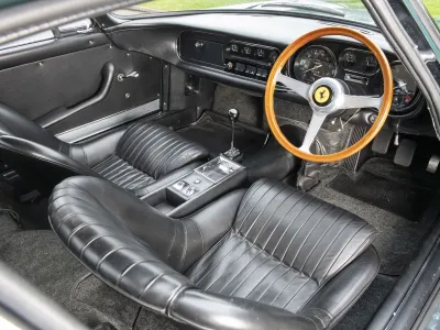 275