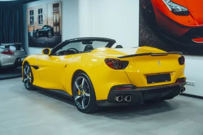 F12