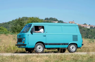 900