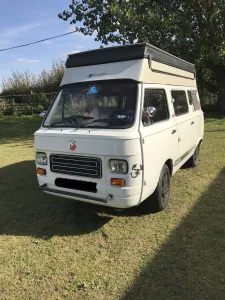 900