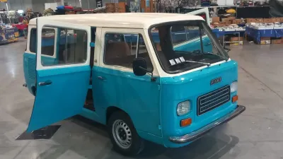 900