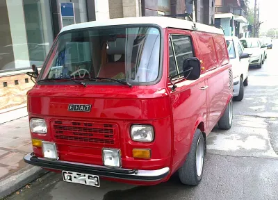 900