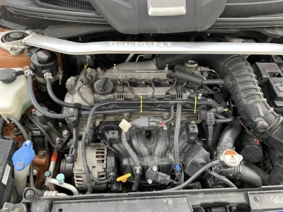 VELOSTER