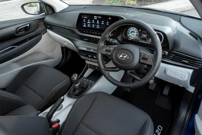 i20