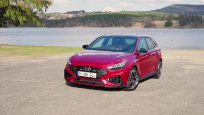 i30