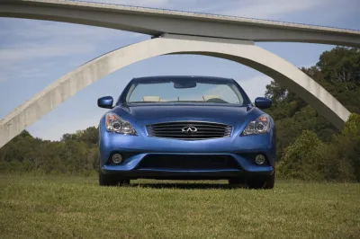 G37