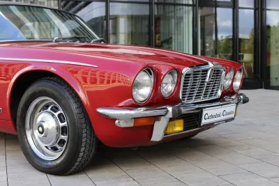 XJ12