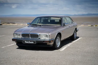 XJ40