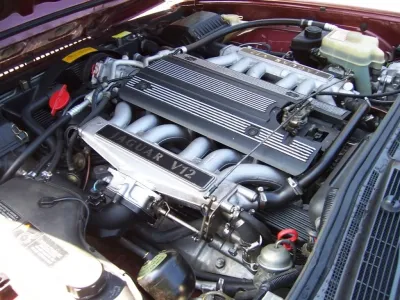 XJ40