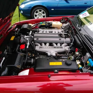 XJ40