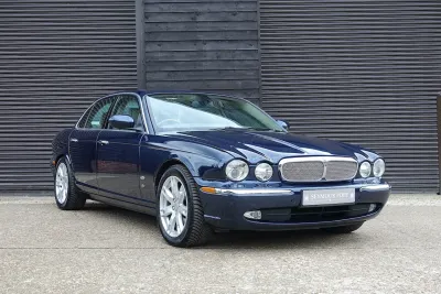 XJ8