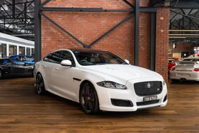 XJR