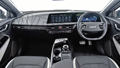 EV6
