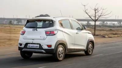 KUV100