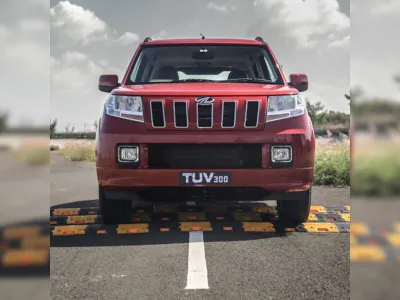 TUV300