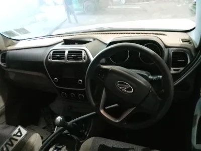 TUV300