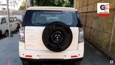 TUV300
