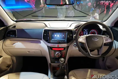 XUV300