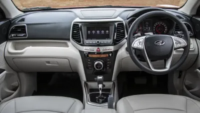 XUV300