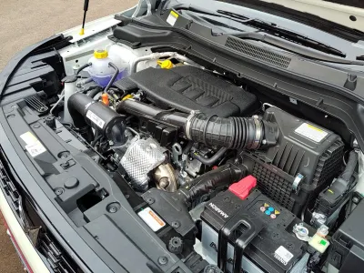 XUV300