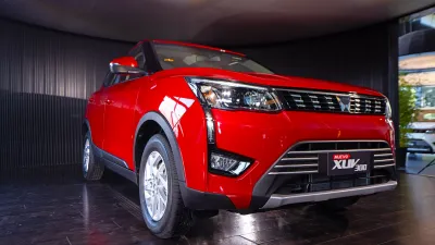 XUV300