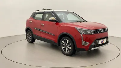 XUV300