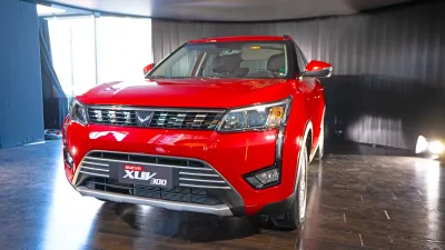 XUV300