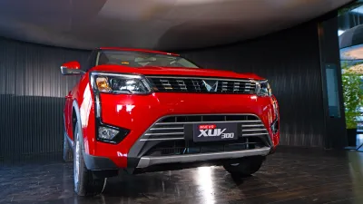 XUV300