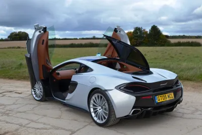 570GT