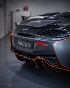 570GT