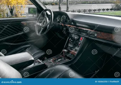 560