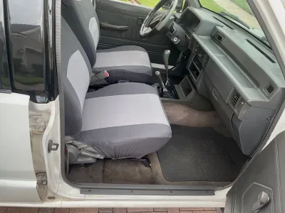 L200
