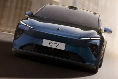 ET7
