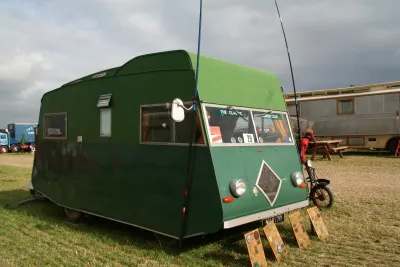 Commer