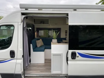 Camper