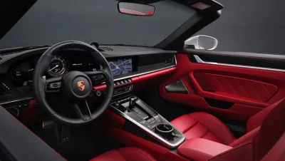 911