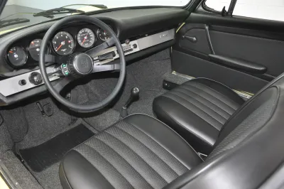 912
