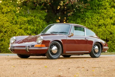 912